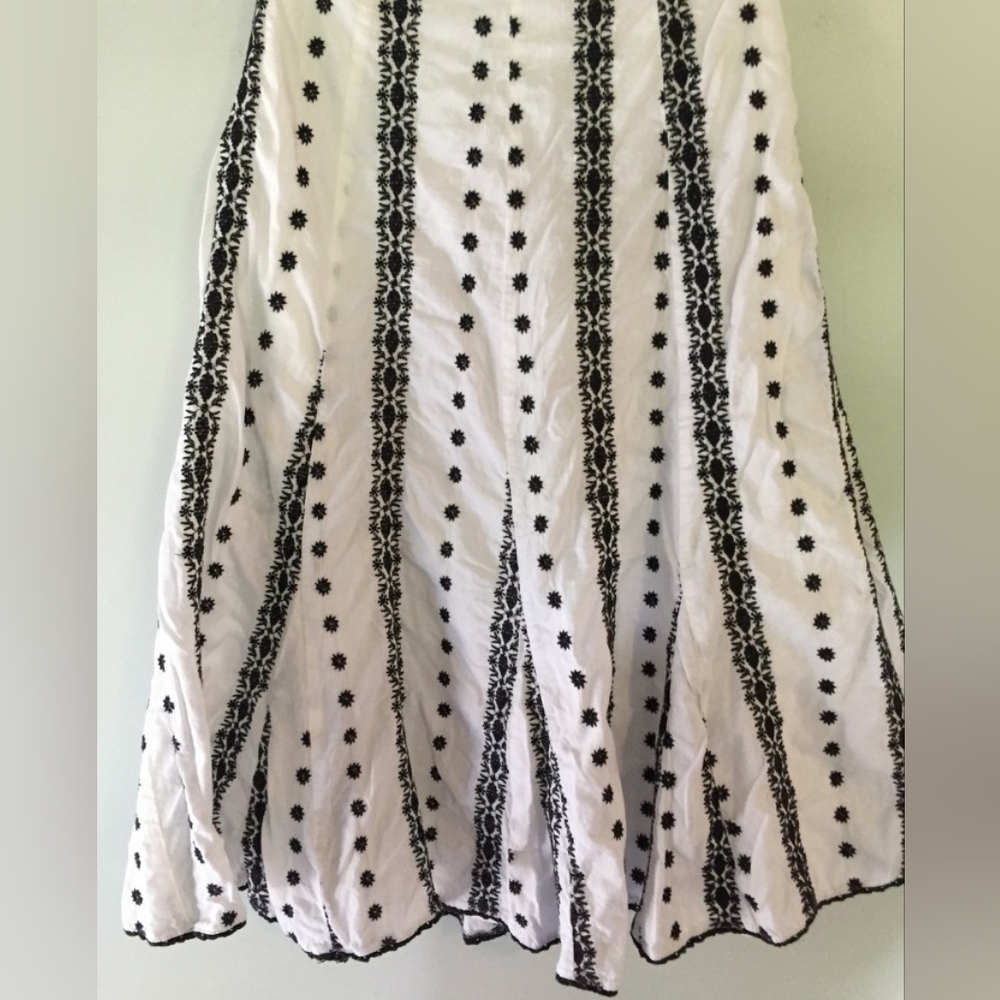 Flirty and Fun black and white size 8 Touche skirt - Picture 6 of 11